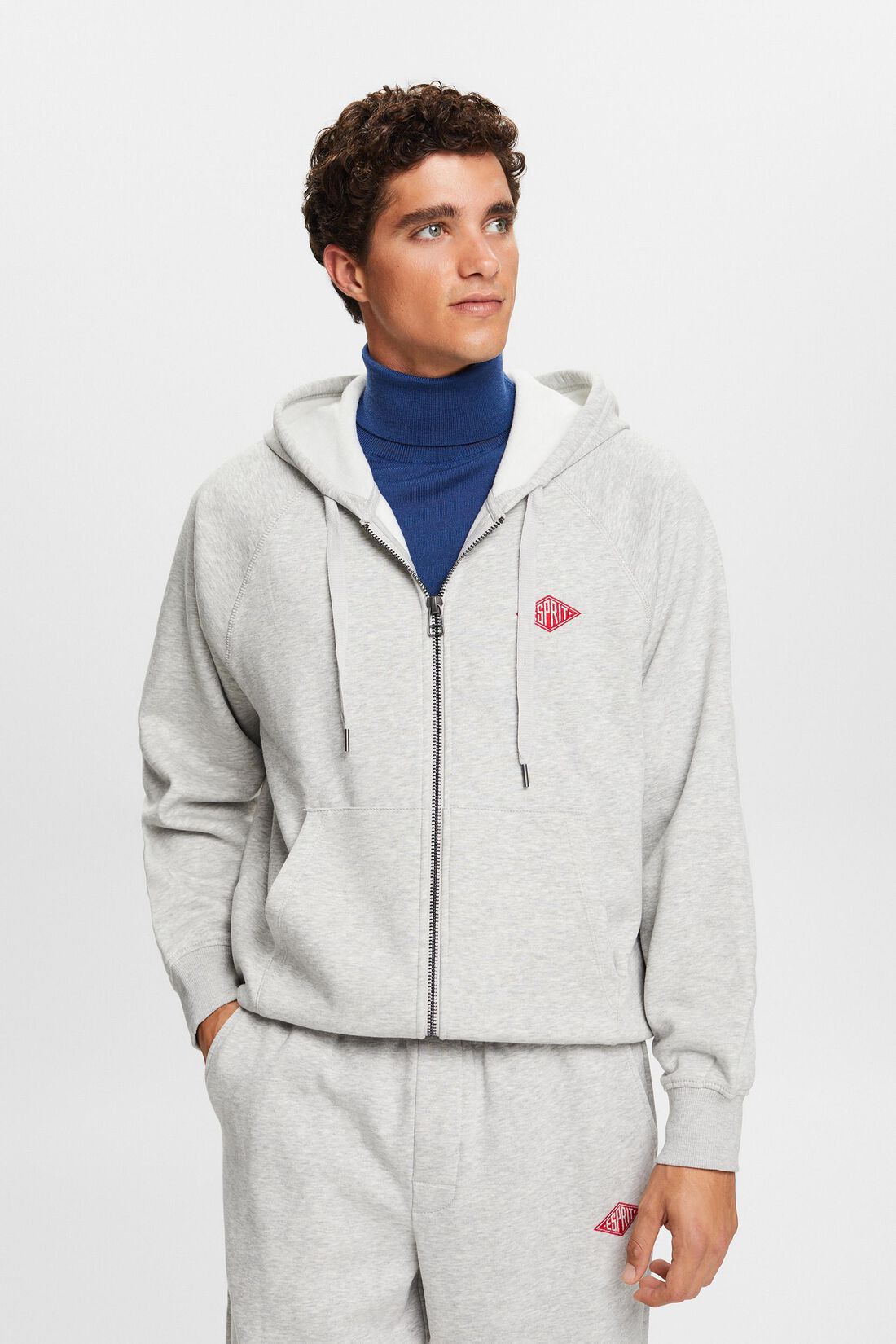 Hoodie mit Logostickerei