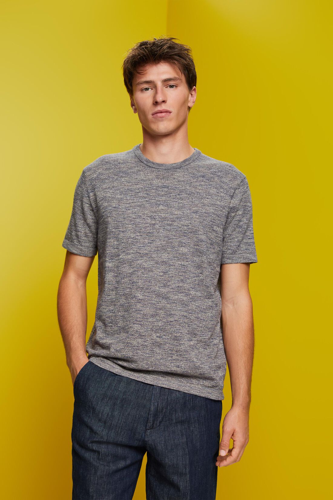 Kurz&auml;rmeliger, melierter Strickpullover