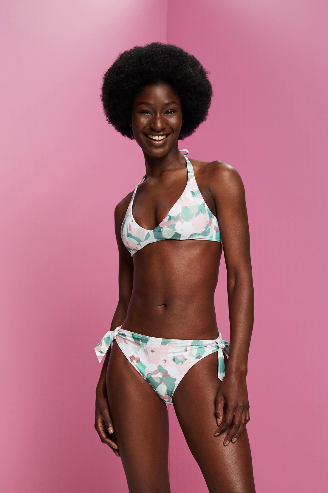 Recycelt: Wattiertes Neckholder-Bikinitop
