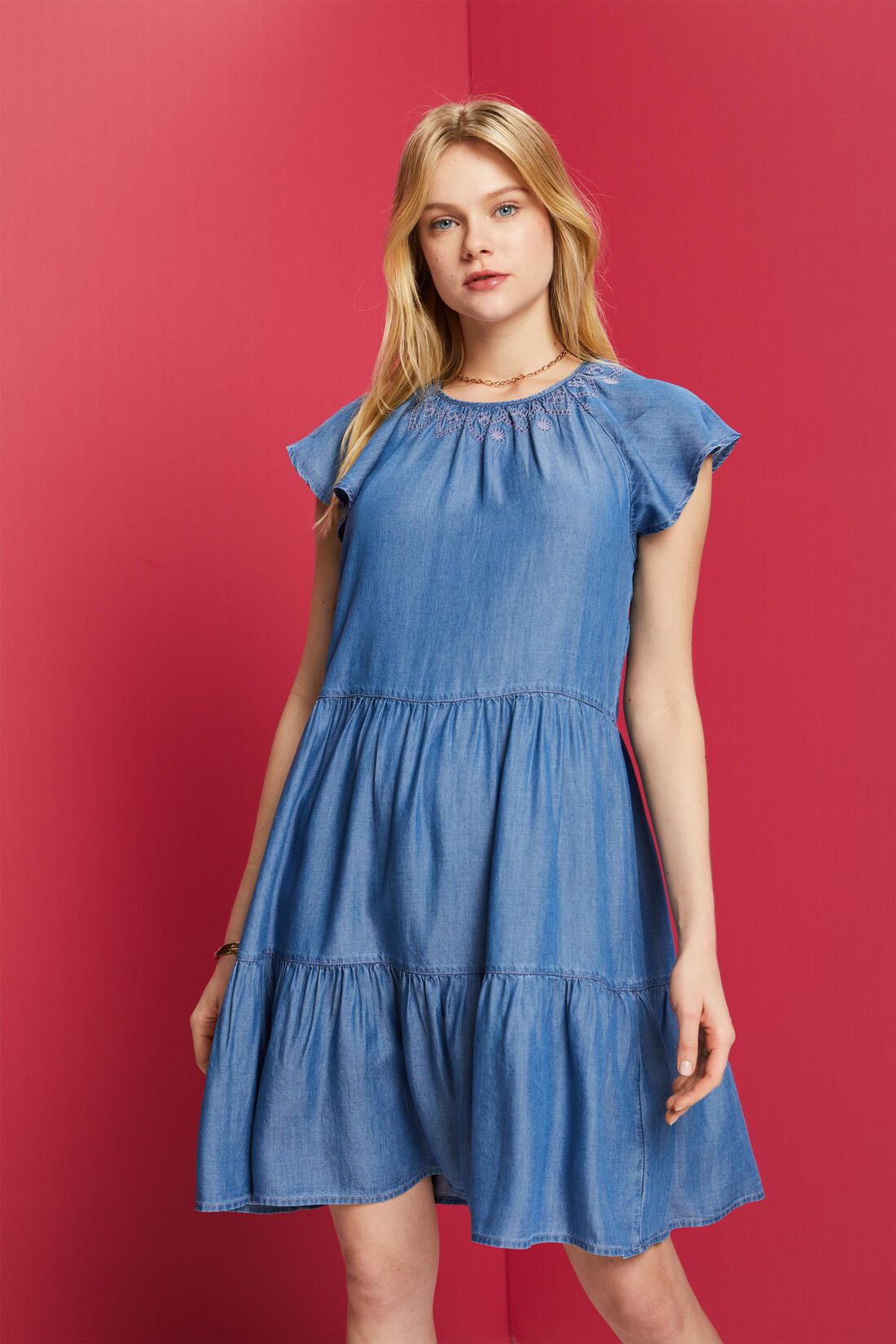 Dresses light woven