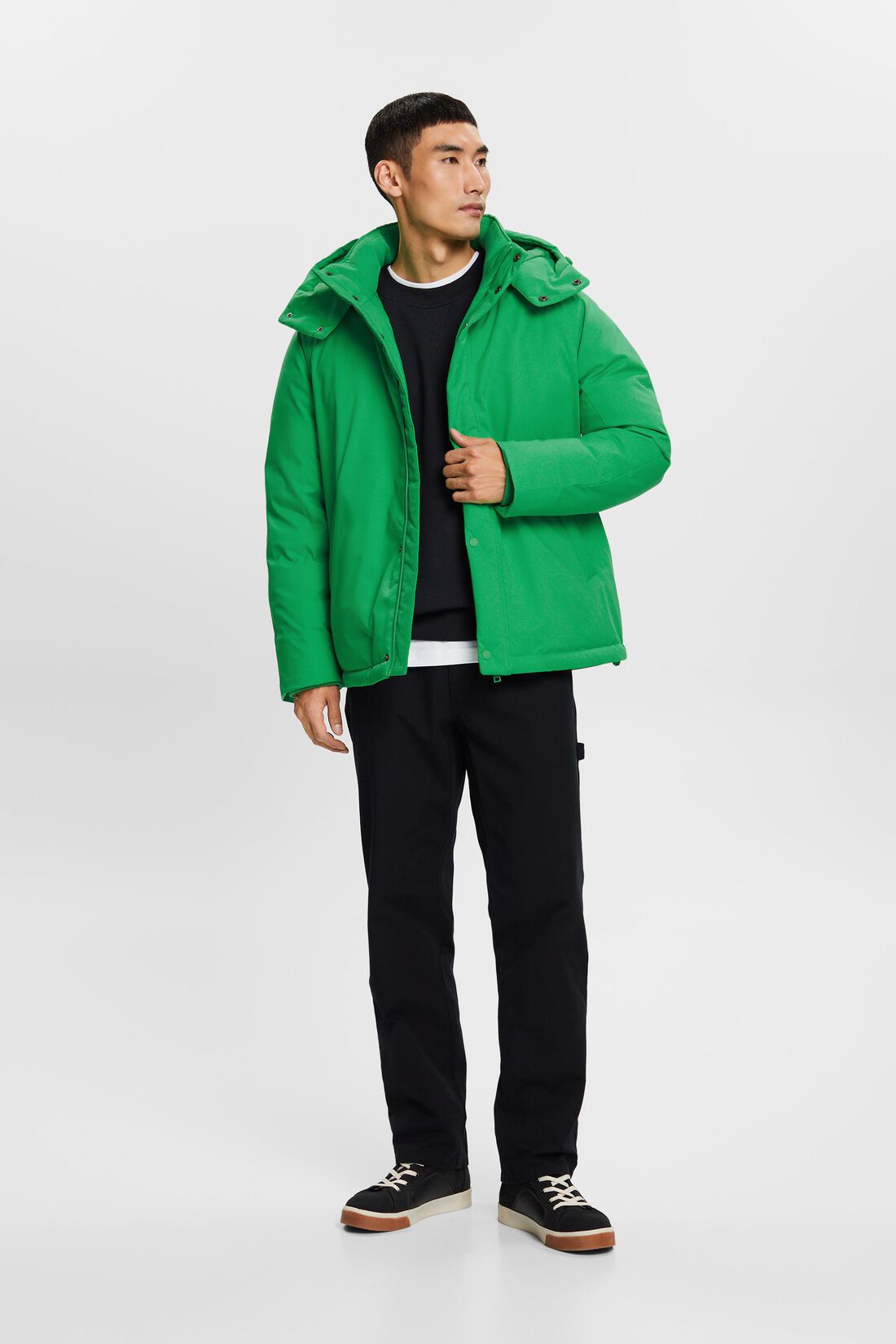 Daunenjacke mit Kapuze