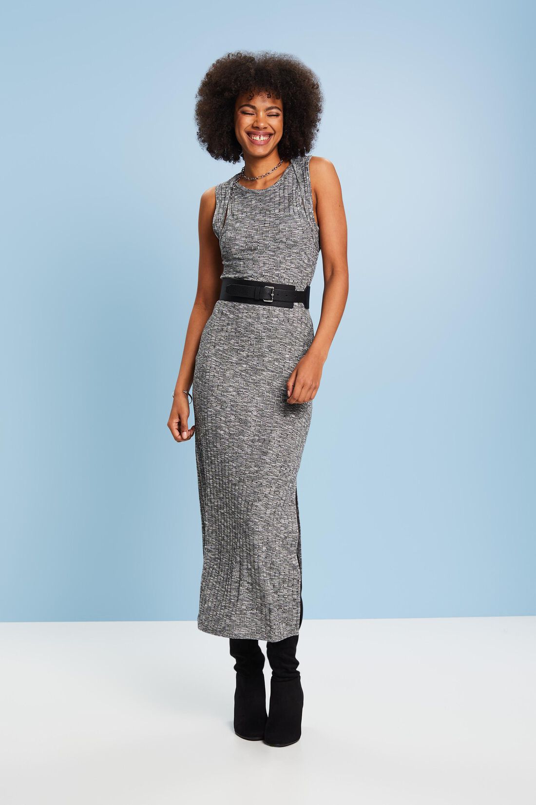 Geripptes, meliertes Midikleid