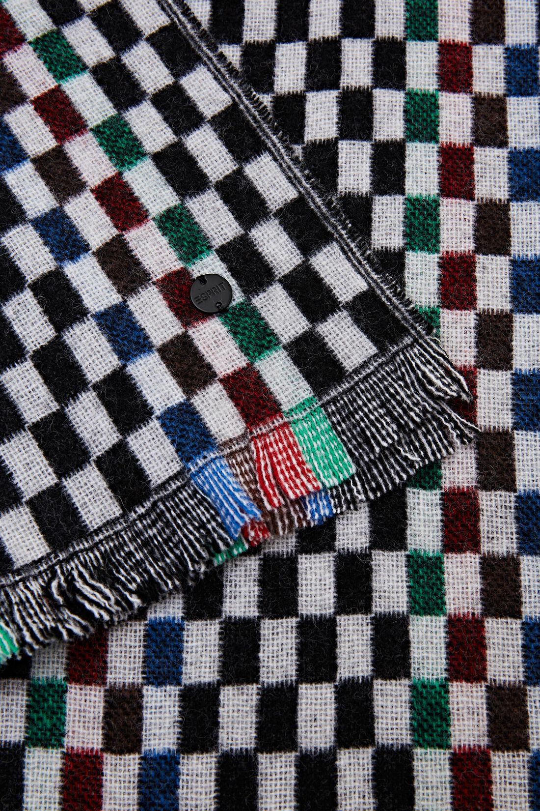 Wollschal im Karo-Design