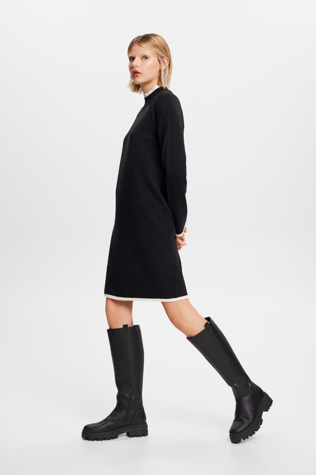 Strickkleid mit Stehkragen
