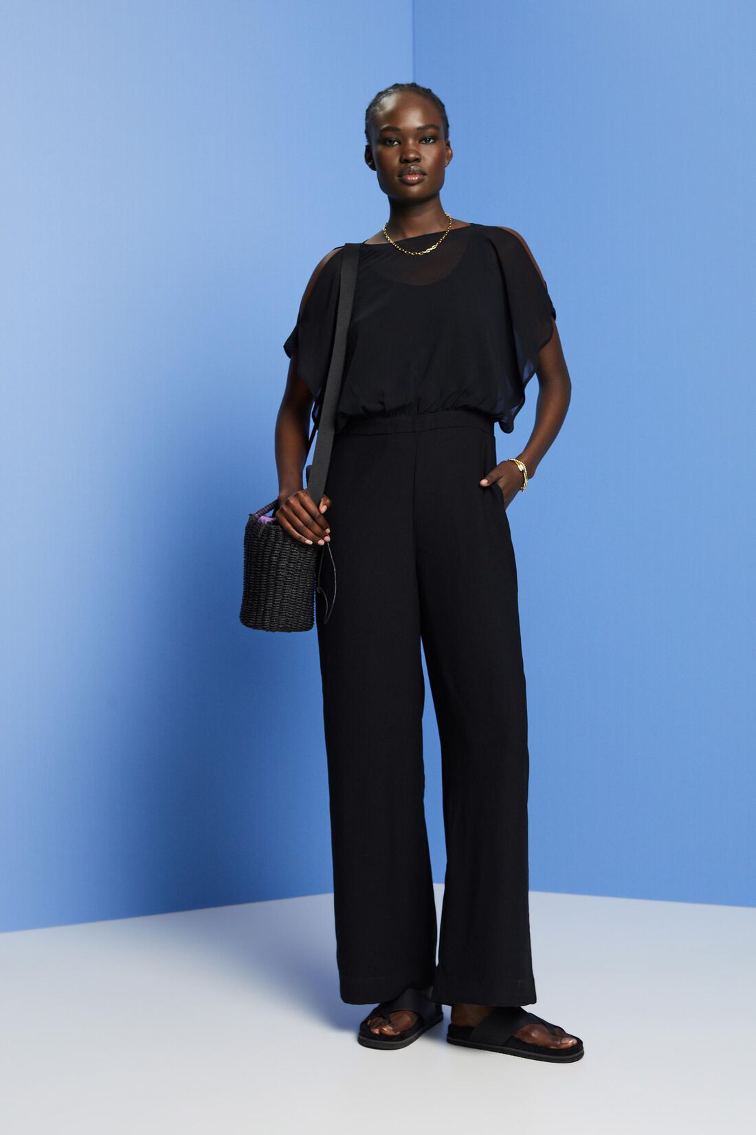 Chiffon-Einteiler mit weitem Bein