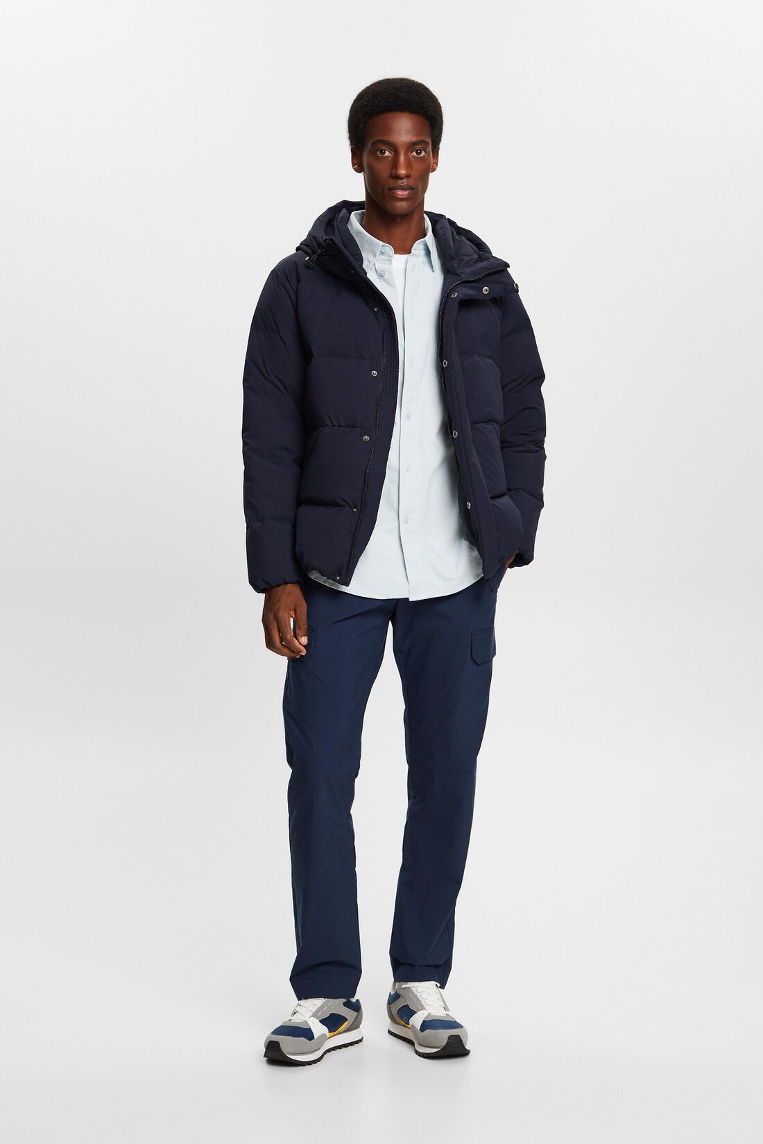 Daunenjacke mit Kapuze