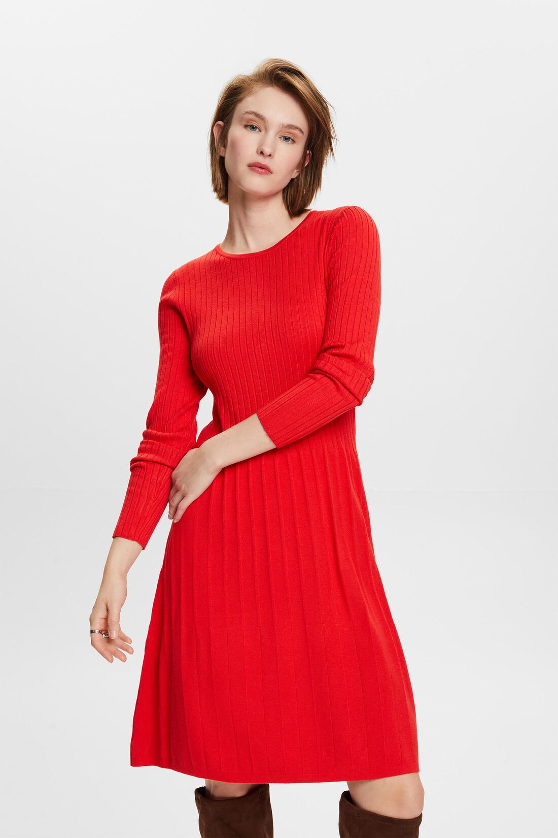 Rippstrickkleid mit plissierten Details