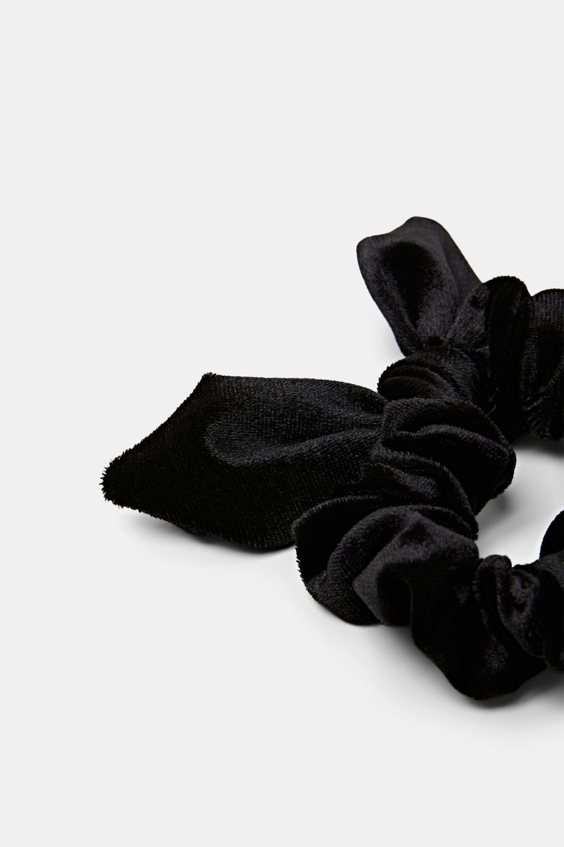 Samt-Scrunchie mit Schleife