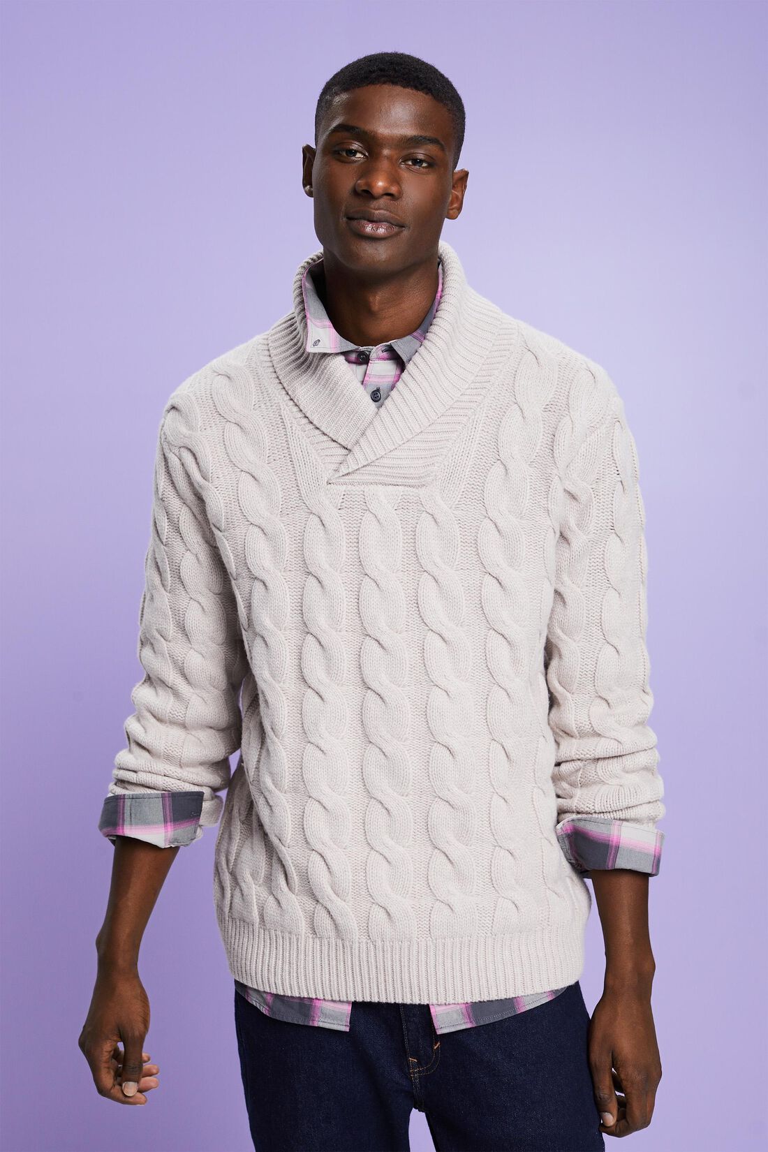 Zopfstrickpullover aus Wolle mit Schalkragen