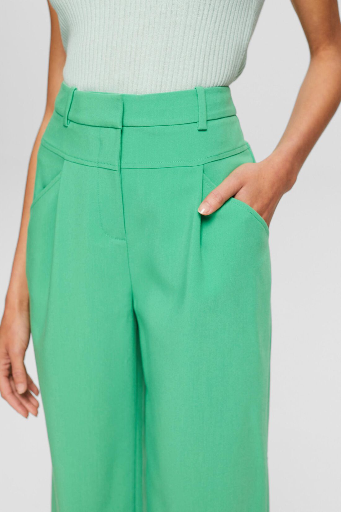 High-Rise-Culotte mit Bundfalten