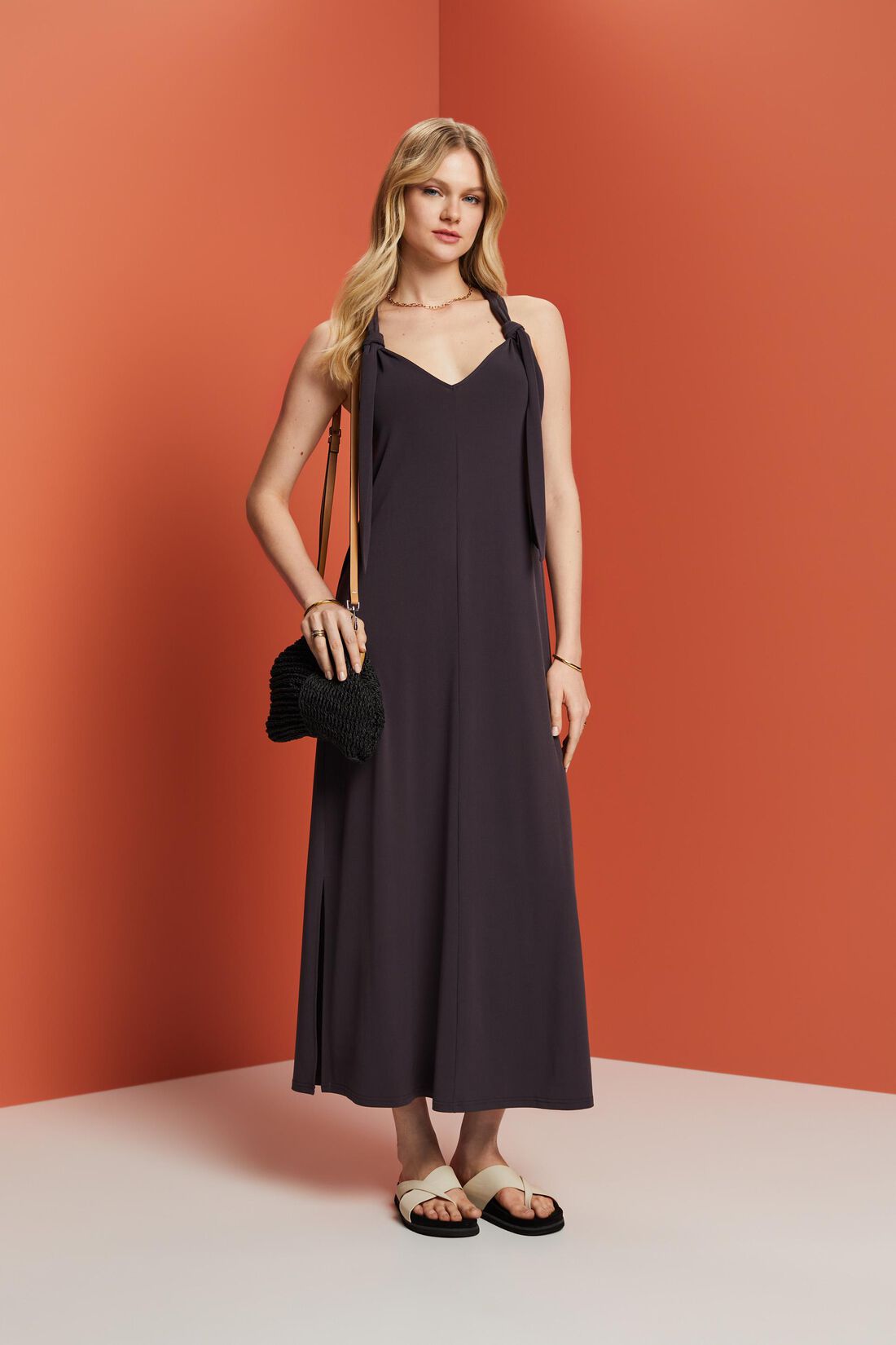 Maxikleid mit Bindedetail
