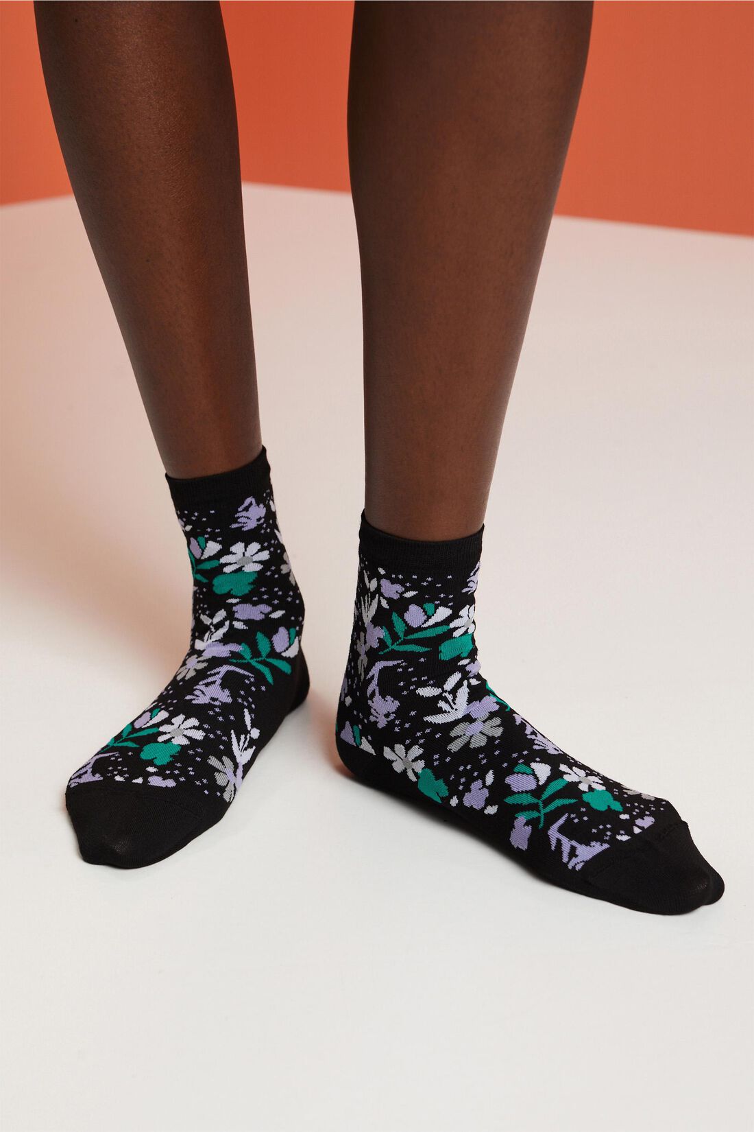 Bedruckte halbhohe Socken