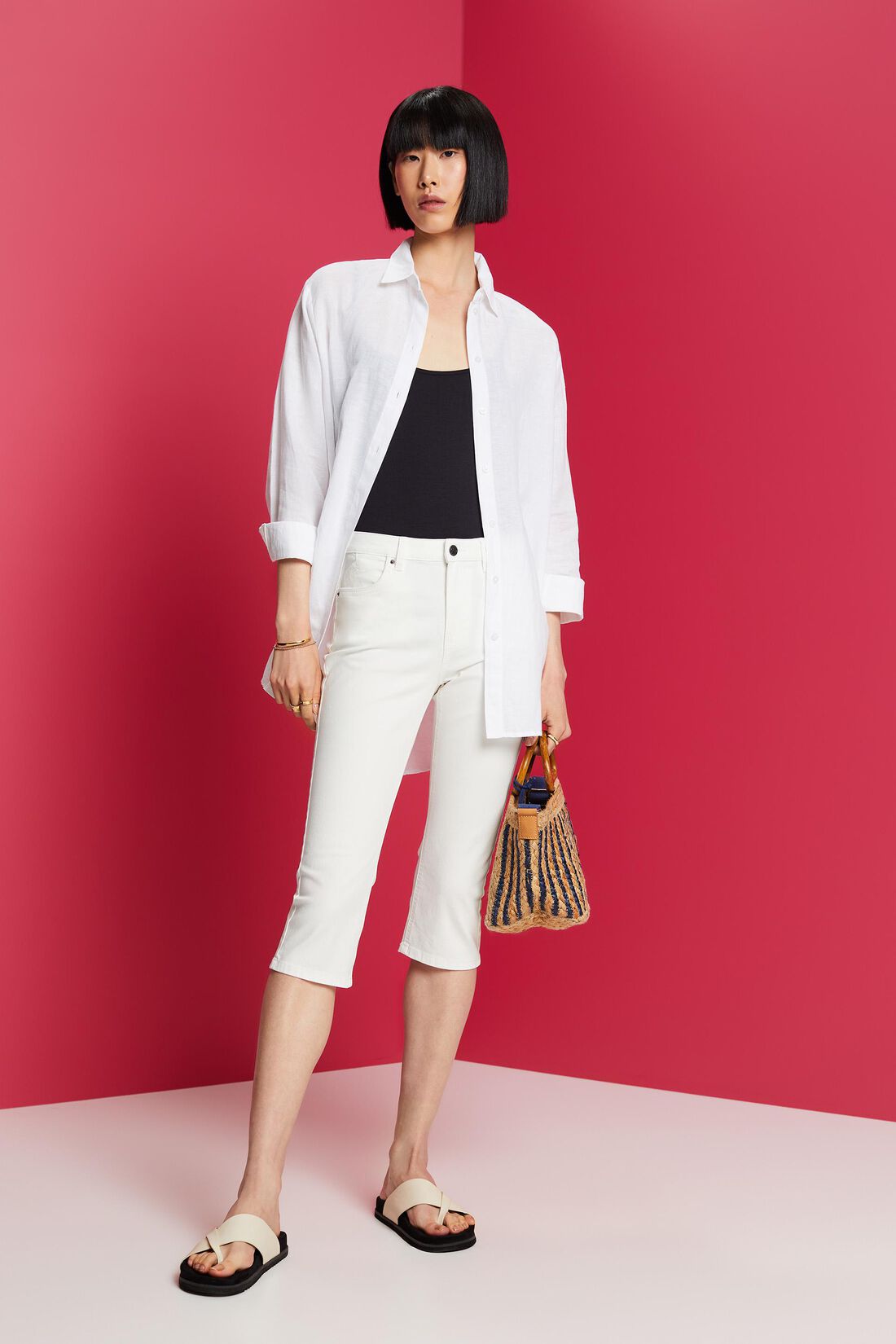 Capri-Jeans mit mittelhohem Bund