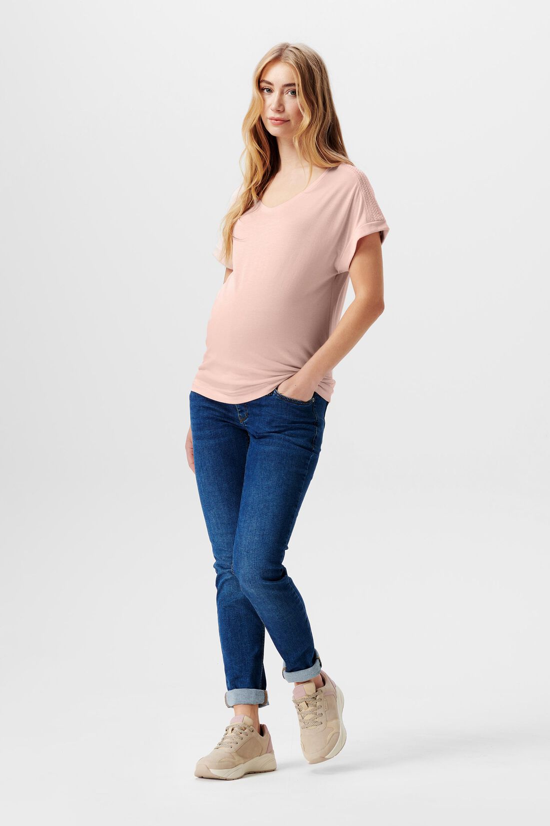 MATERNITY Gesmoktes T-Shirt mit V-Ausschnitt