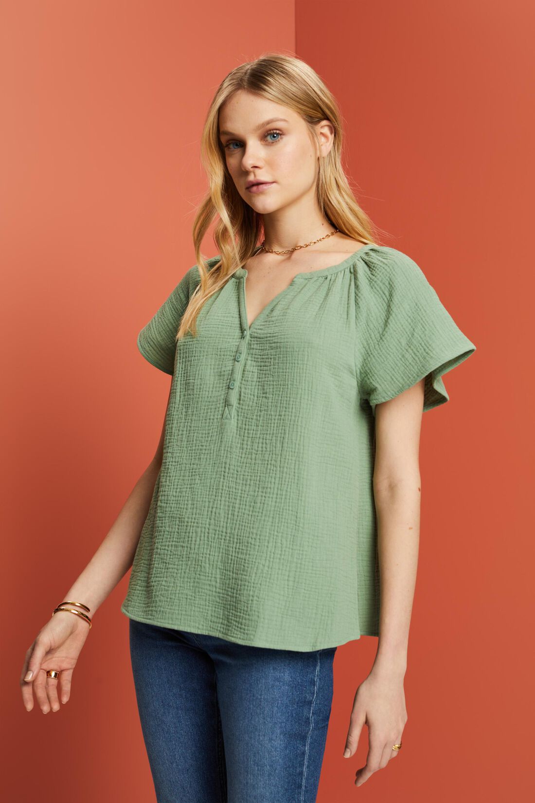 Blouses woven