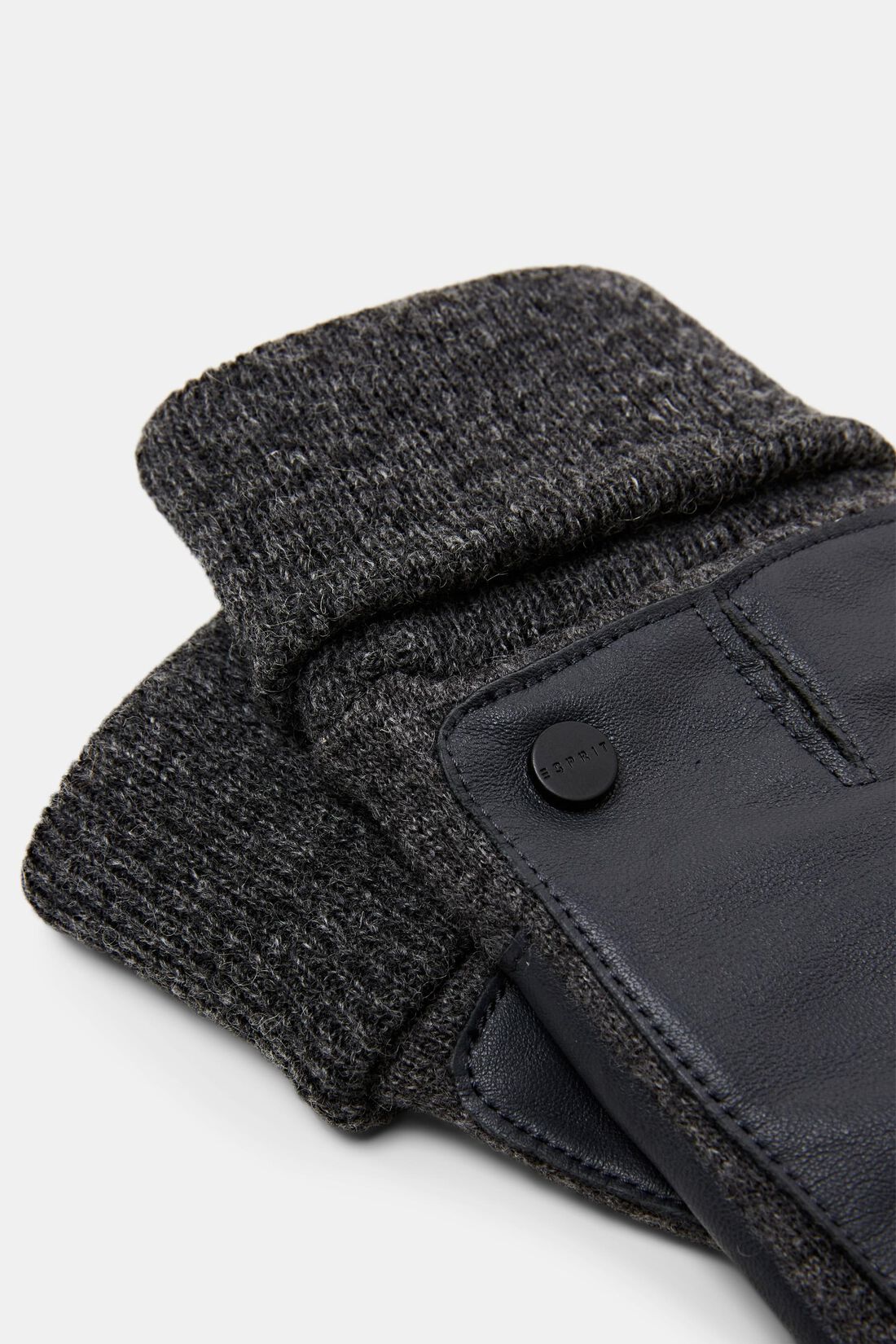 Strickhandschuhe aus Leder und Wollmix