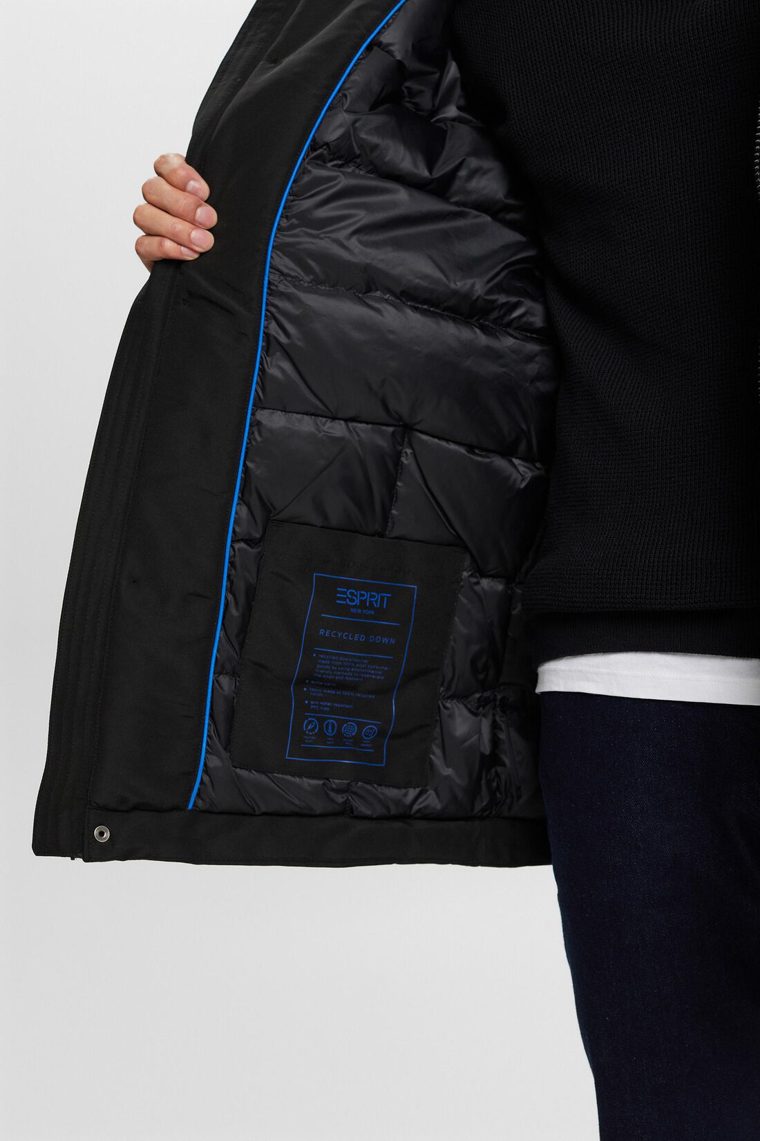 Daunenjacke mit Kapuze