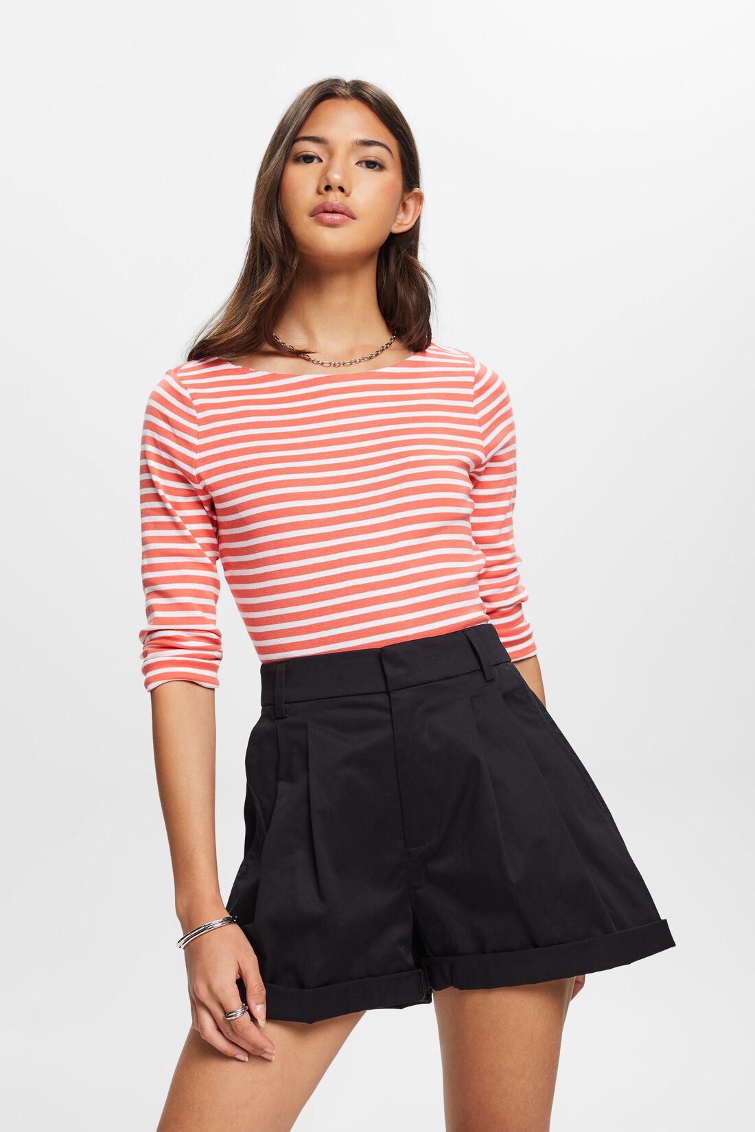Gestreiftes Longsleeve mit Bootausschnitt