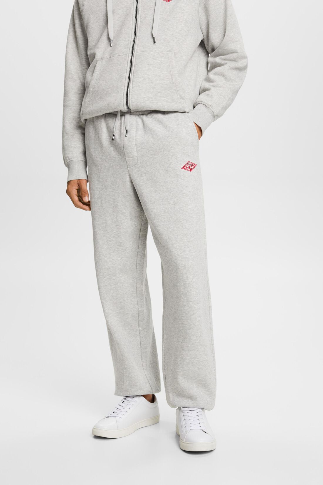 Bestickte Sweathose