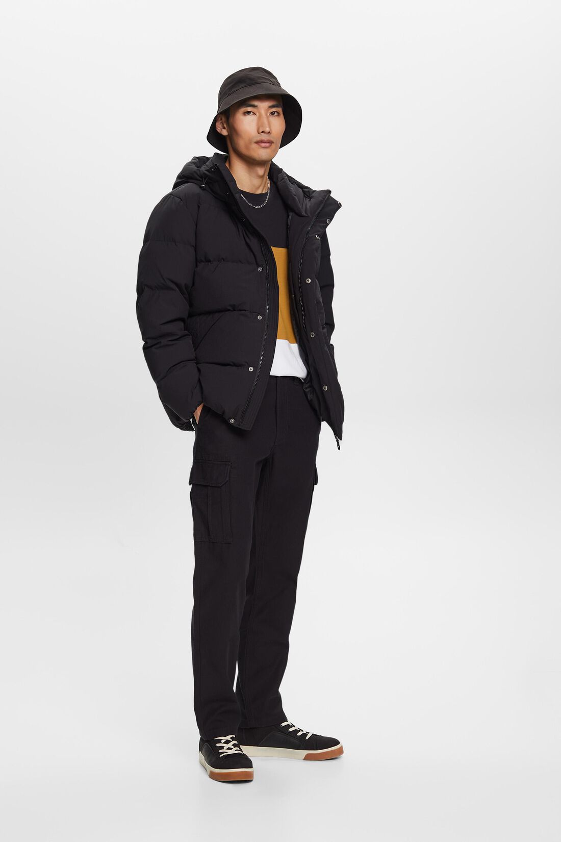Daunenjacke mit Kapuze