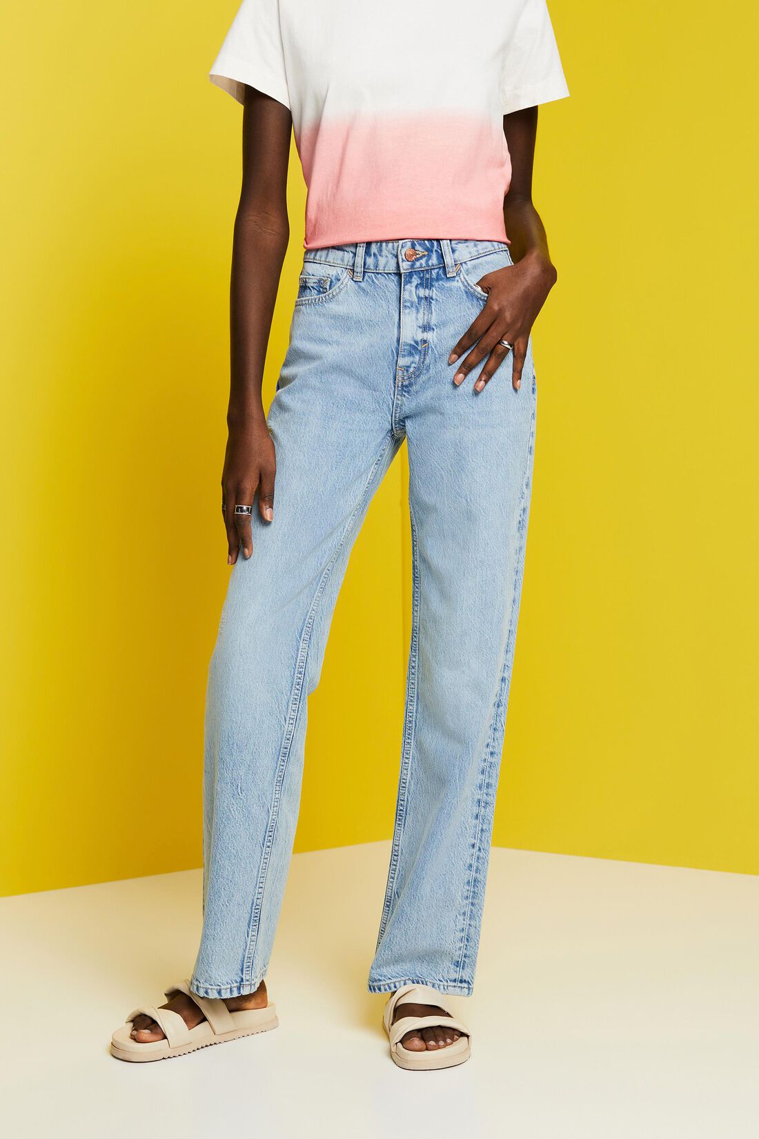 Jeans im 80er-Jahre Look mit gerader Passform