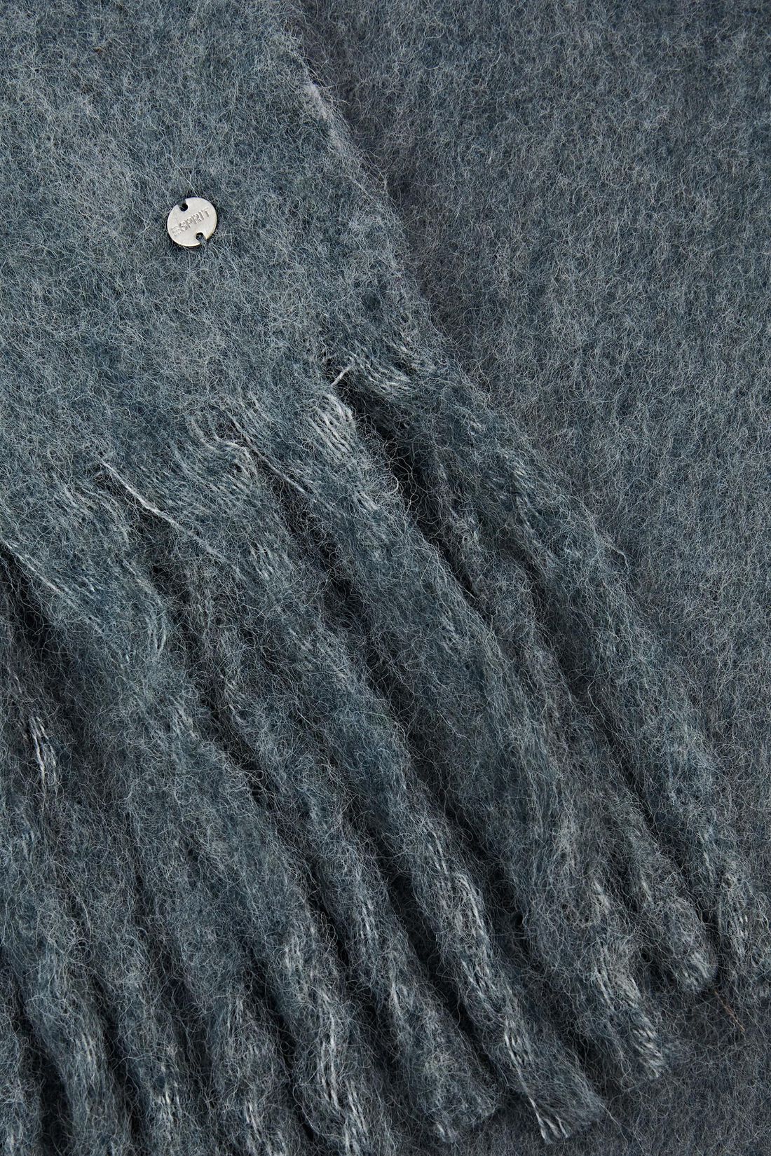 Strickschal mit Fransen