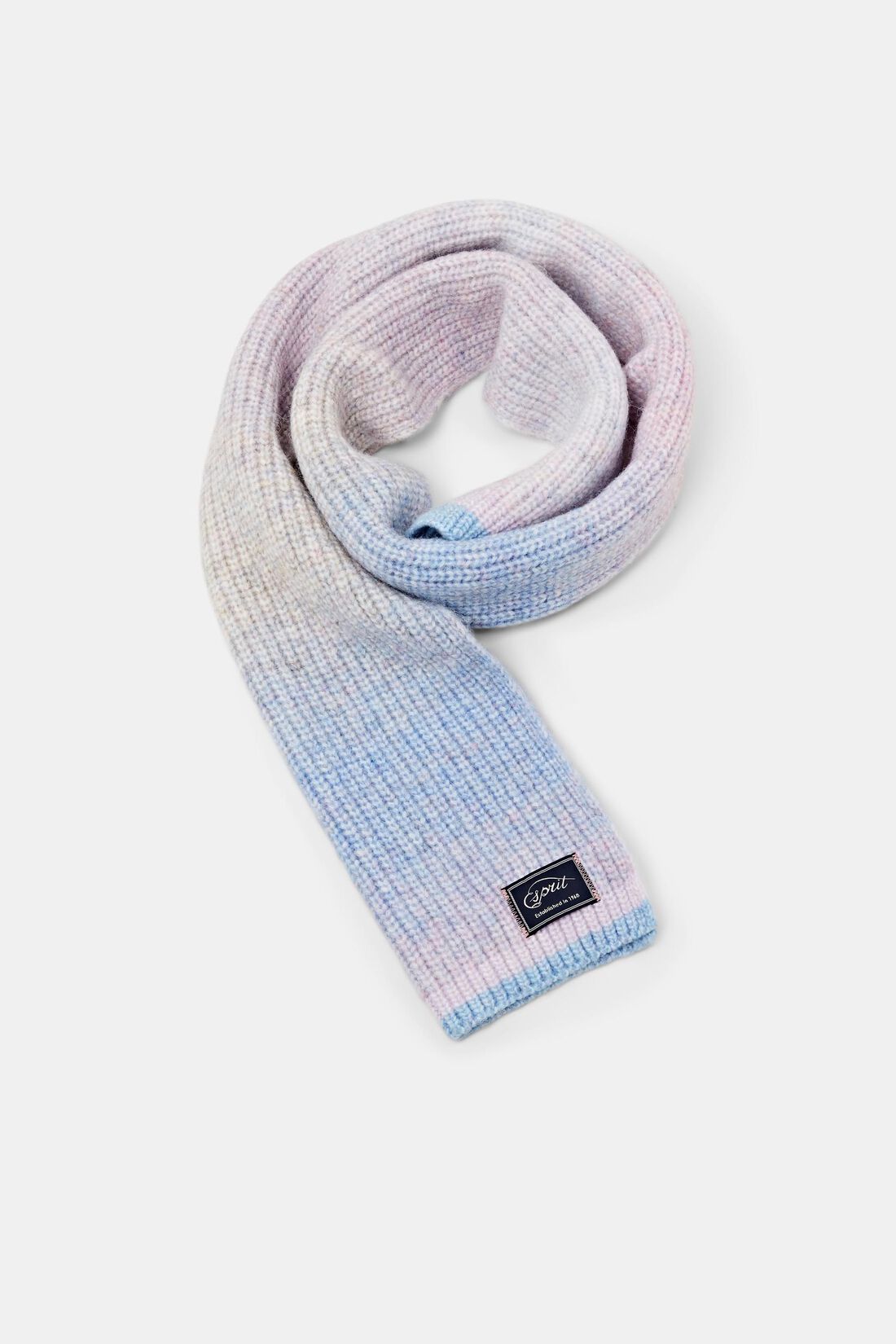 Strickschal mit aufgehellten Streifen