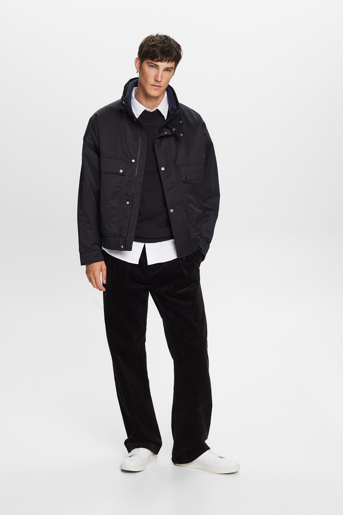 Cordhose mit weitem Beim