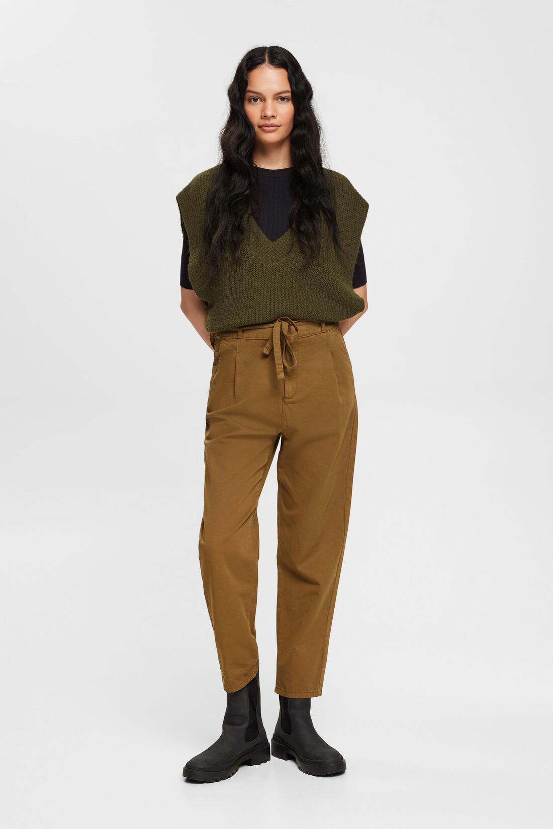 &Auml;rmelloser Pullover aus Wollmix