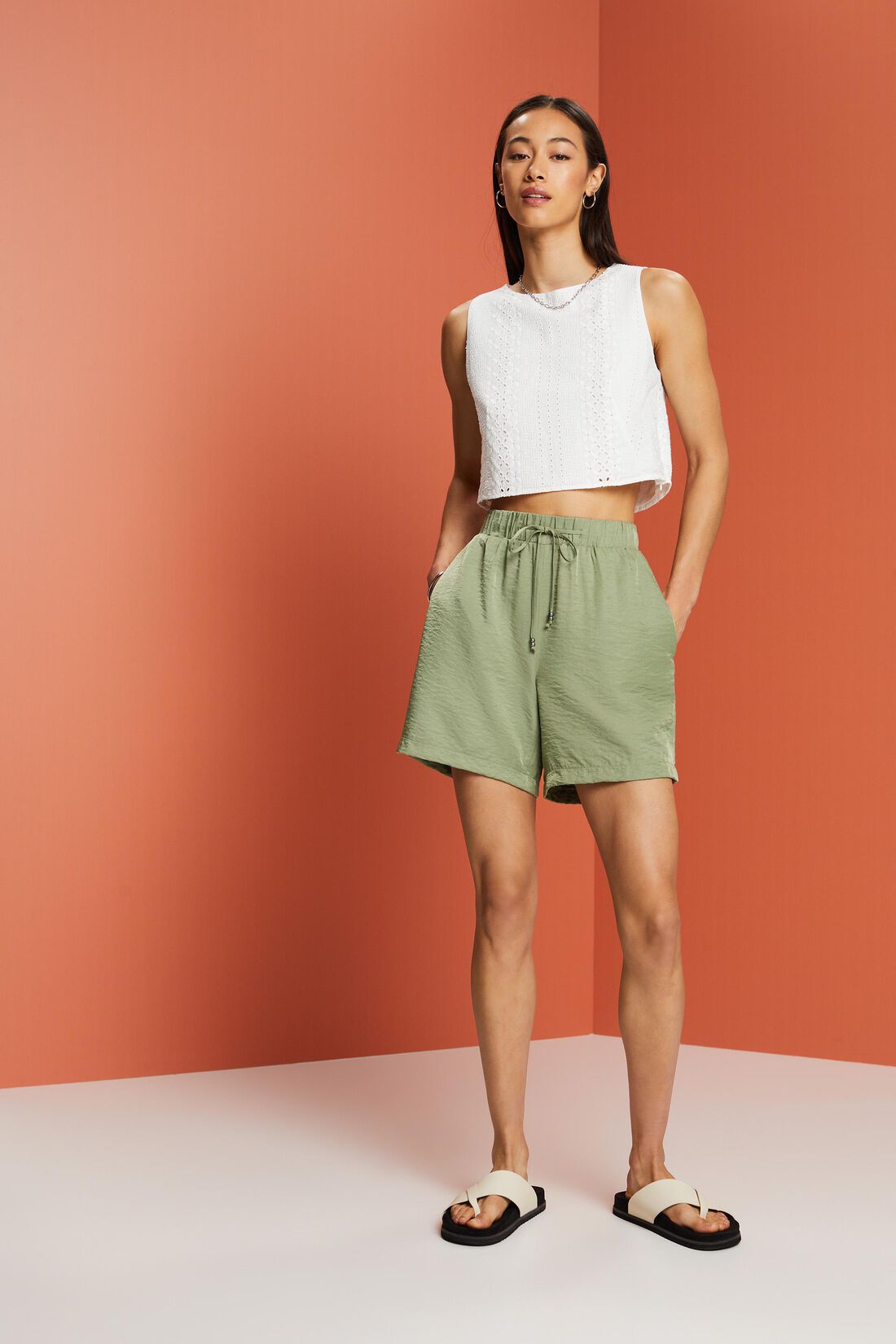 Pull-on-Shorts aus Satin