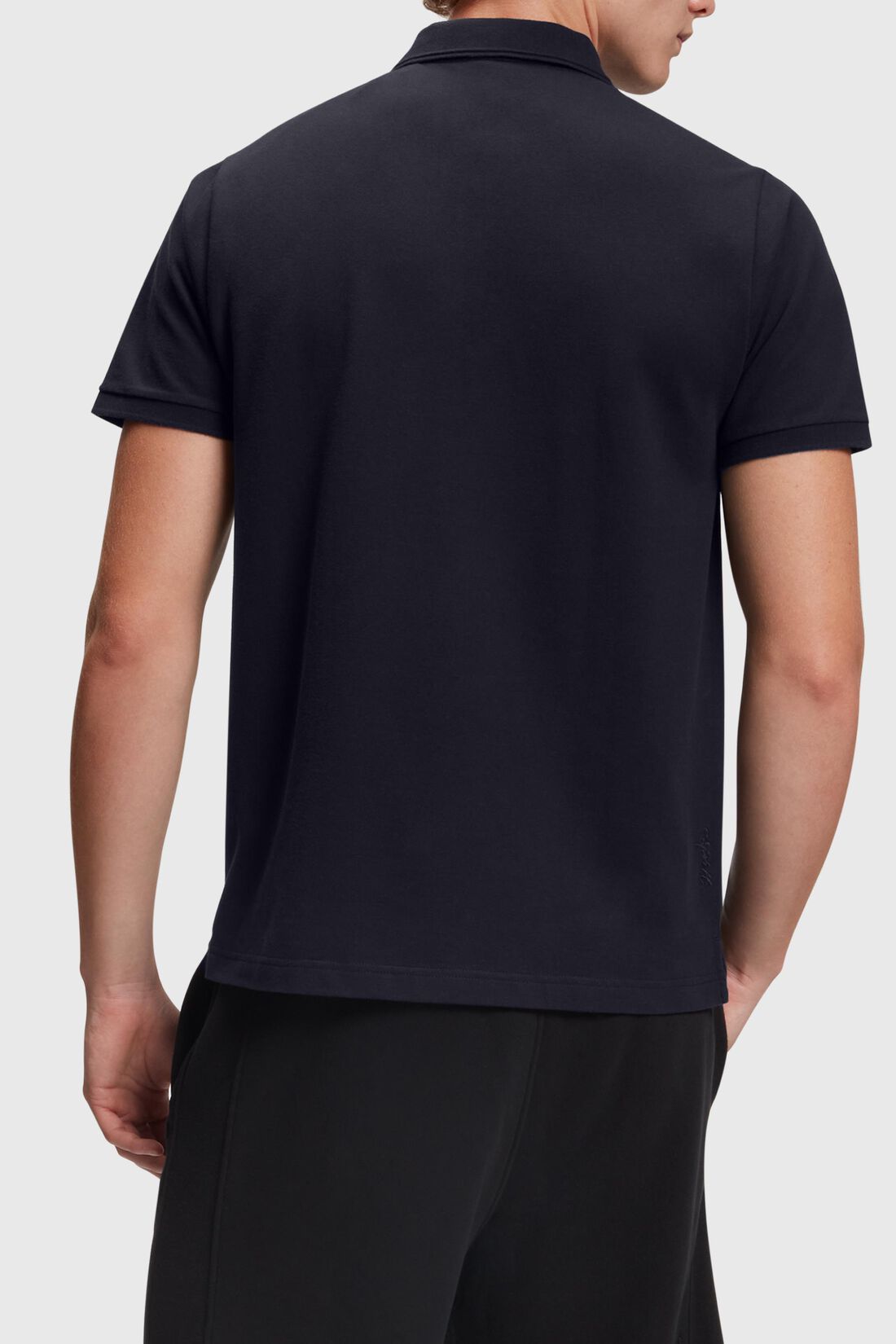 Klassisches Tennis-Poloshirt mit Dolphin-Batch