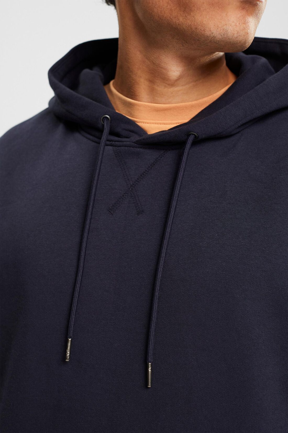 Recycelt: Sweatshirt mit Kapuze