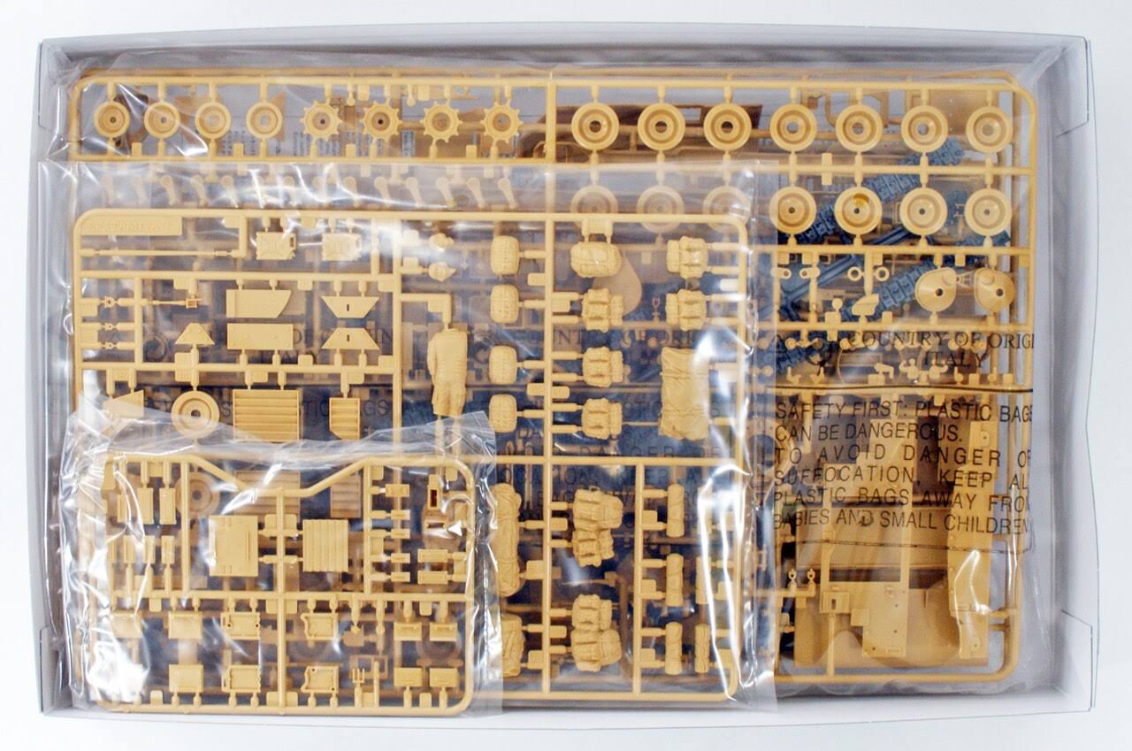 Tamiya 1/35 M109A6 Paladin US Self-Propelled Howitzer