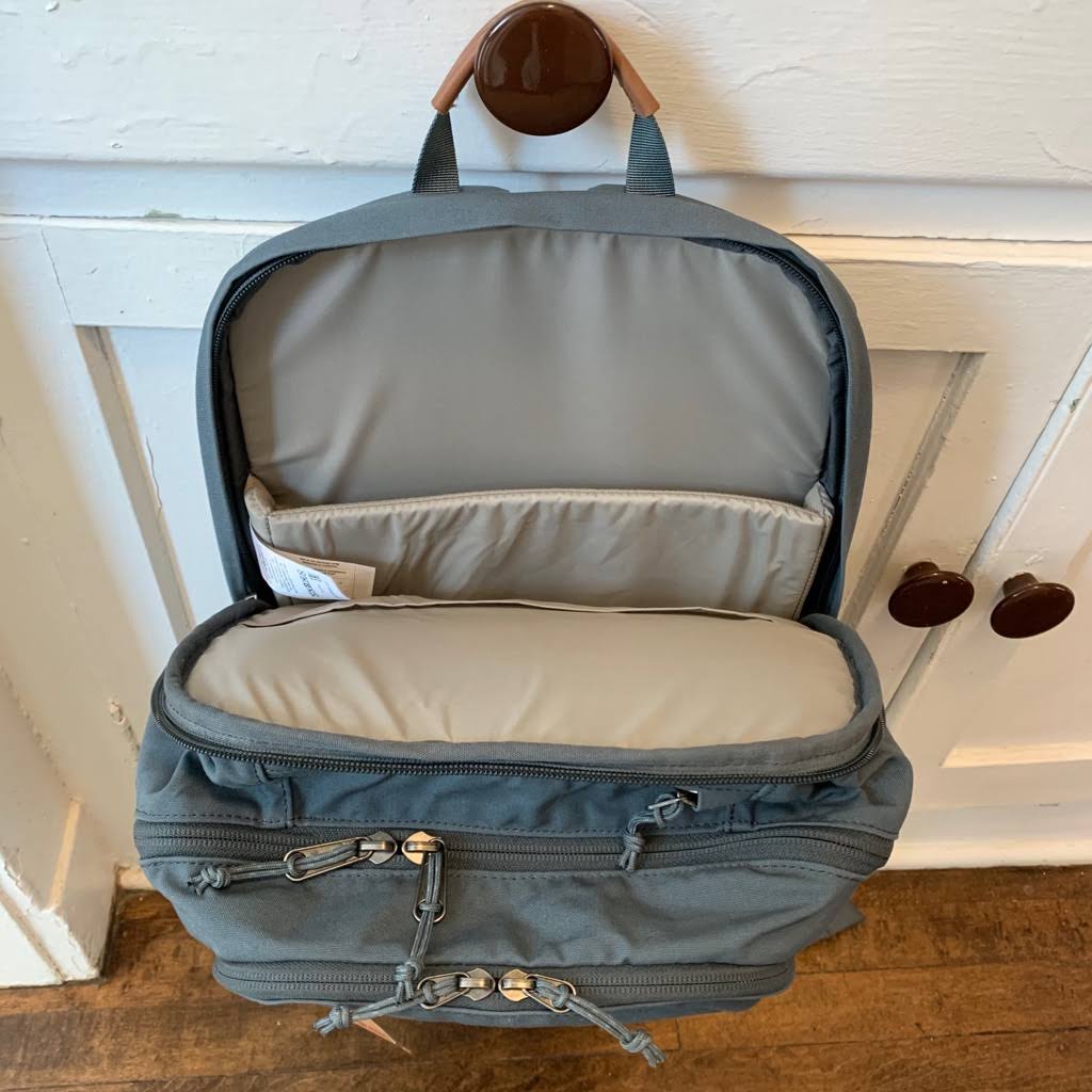 Fjallraven Raven 28L Backpack - Dusk