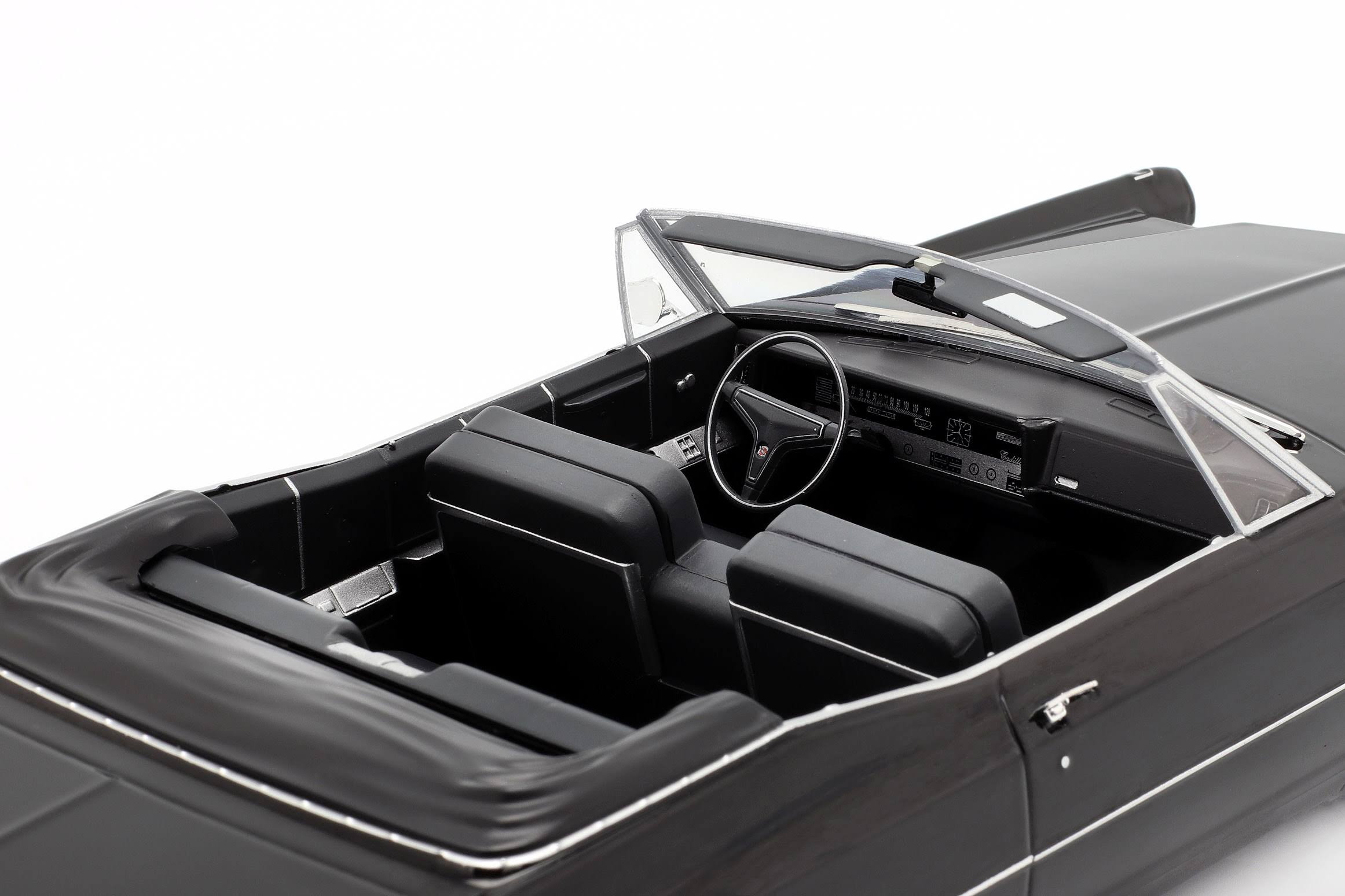 KK Scale Models - 1/18 - Cadillac DeVille Convertible - 1967