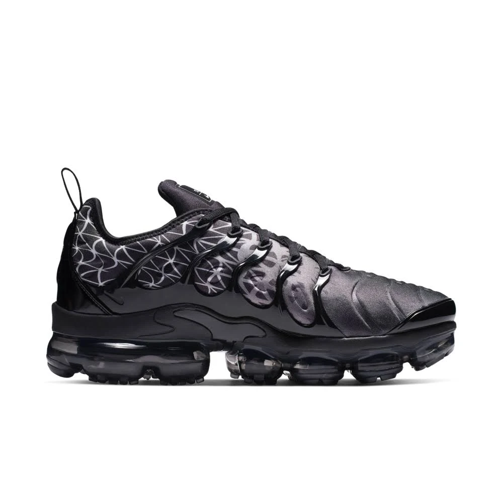 Nike Air VaporMax Plus Men's Shoe Size 13 (Black)