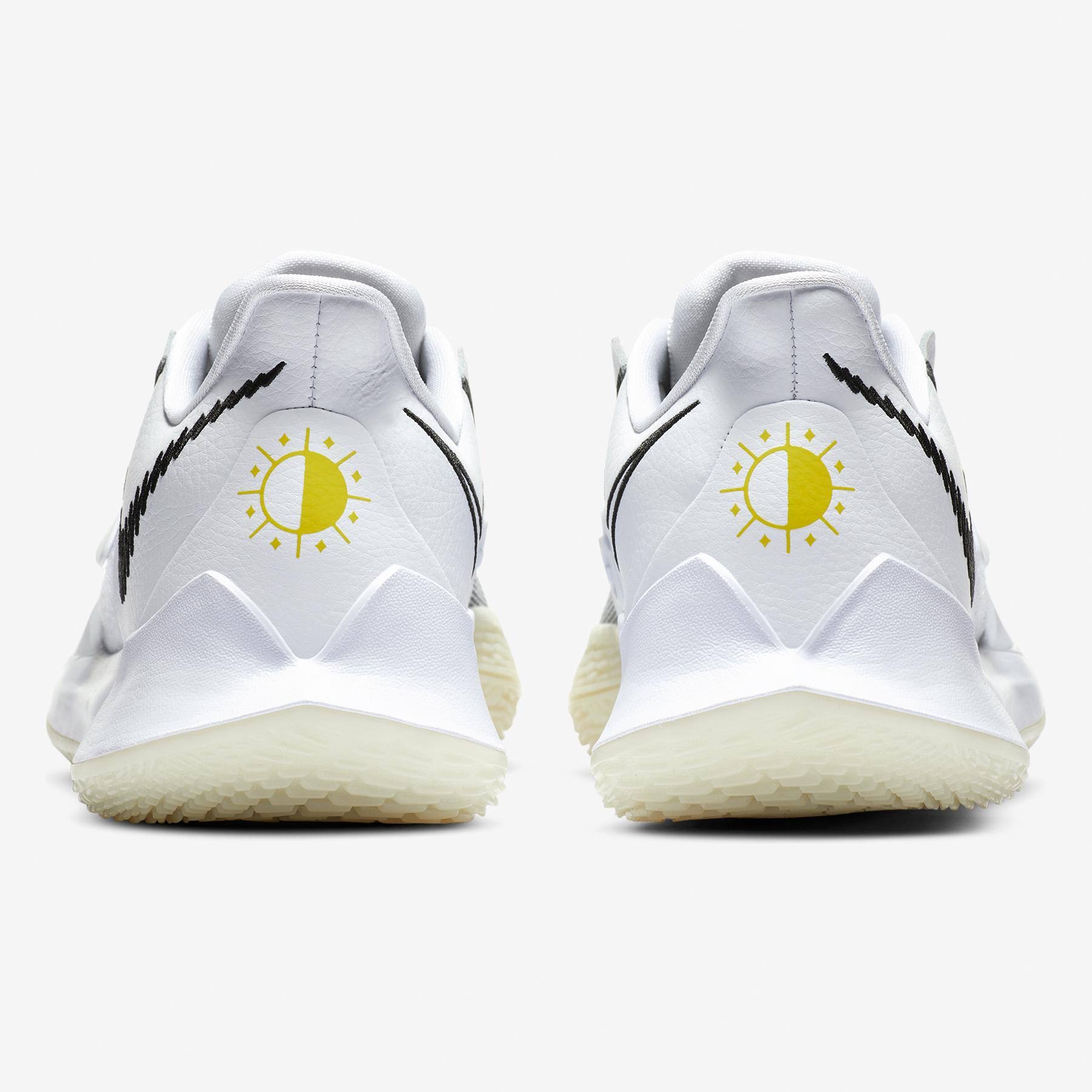 Nike Kyrie Low 3 - Mens Basketball Shoes - White/Black, Size 10.5