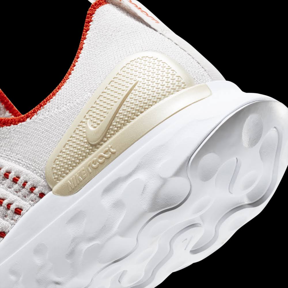 Nike React Phantom Run Flyknit 2 Women's Running Shoe