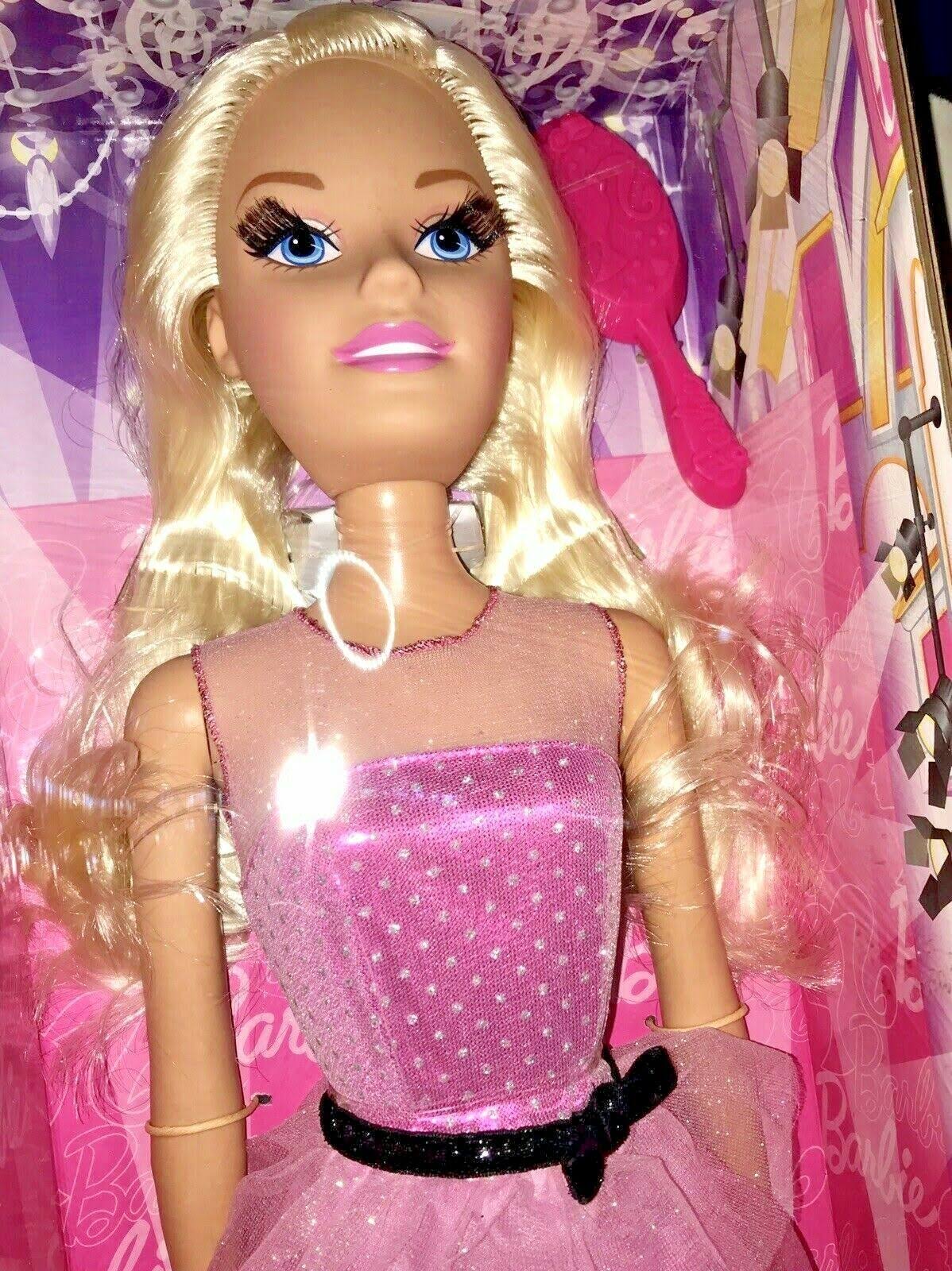 Barbie 28x22 Doll Blonde