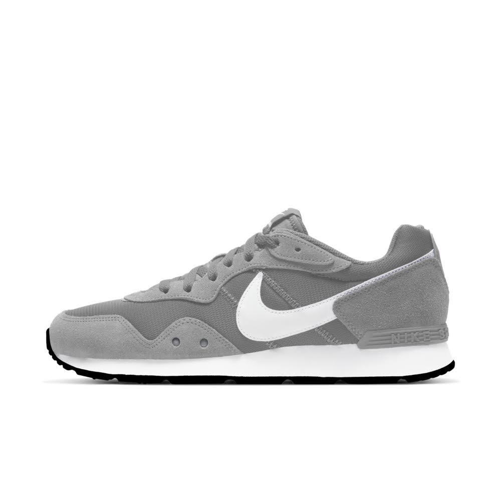 Nike Venture Runner Men's Shoes