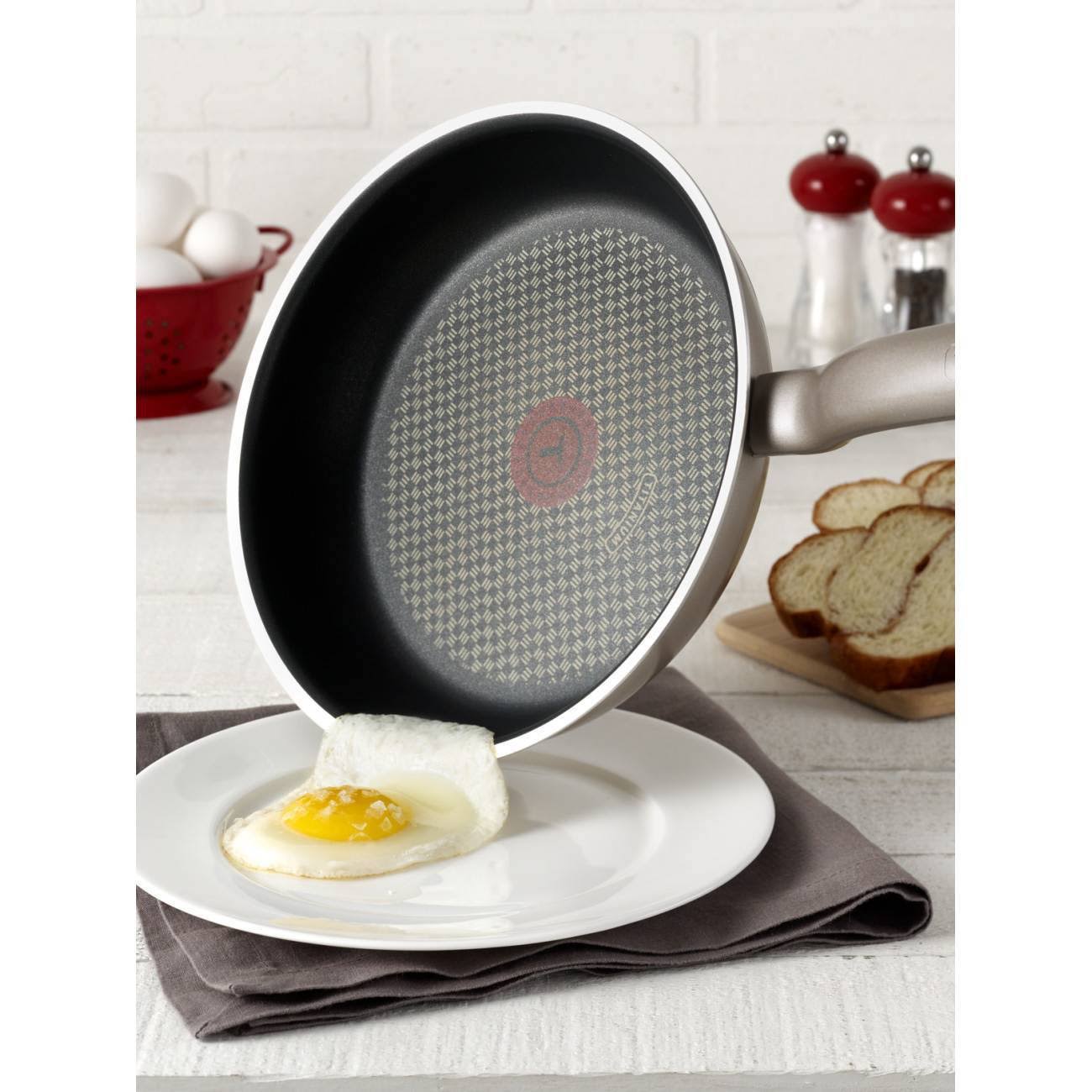 T-Fal Simply Cook Nonstick Dishwasher Safe Cookware 15 PC Set - Champagne