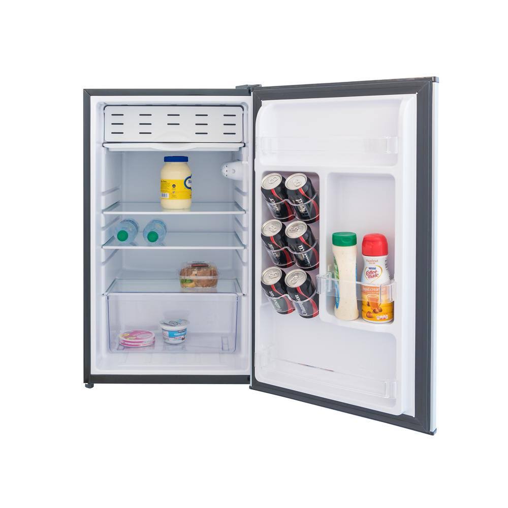 Magic Chef 4.4 Cu. ft. Mini Fridge in Black