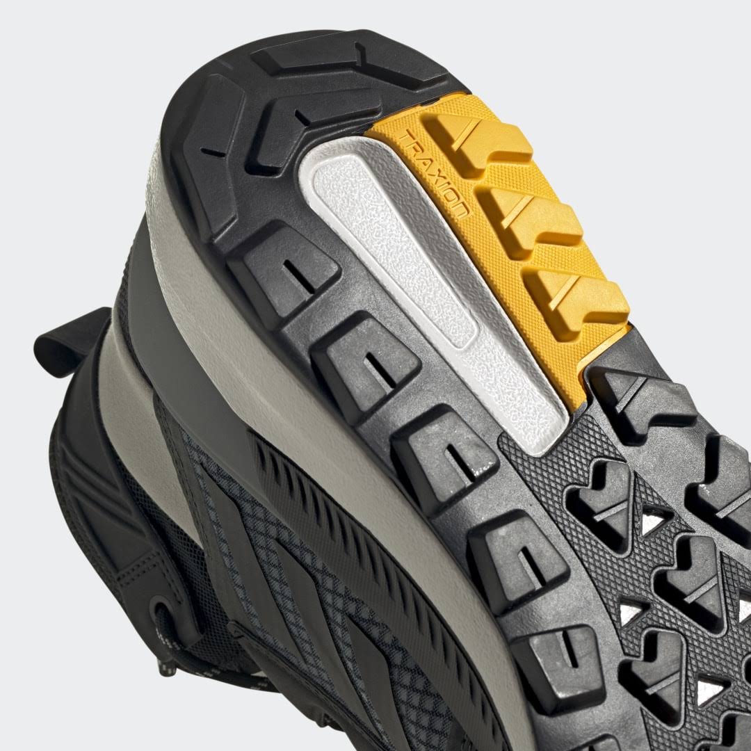 Adidas Men's Terrex Trailmaker Mid GTX Hiking Shoes - Each