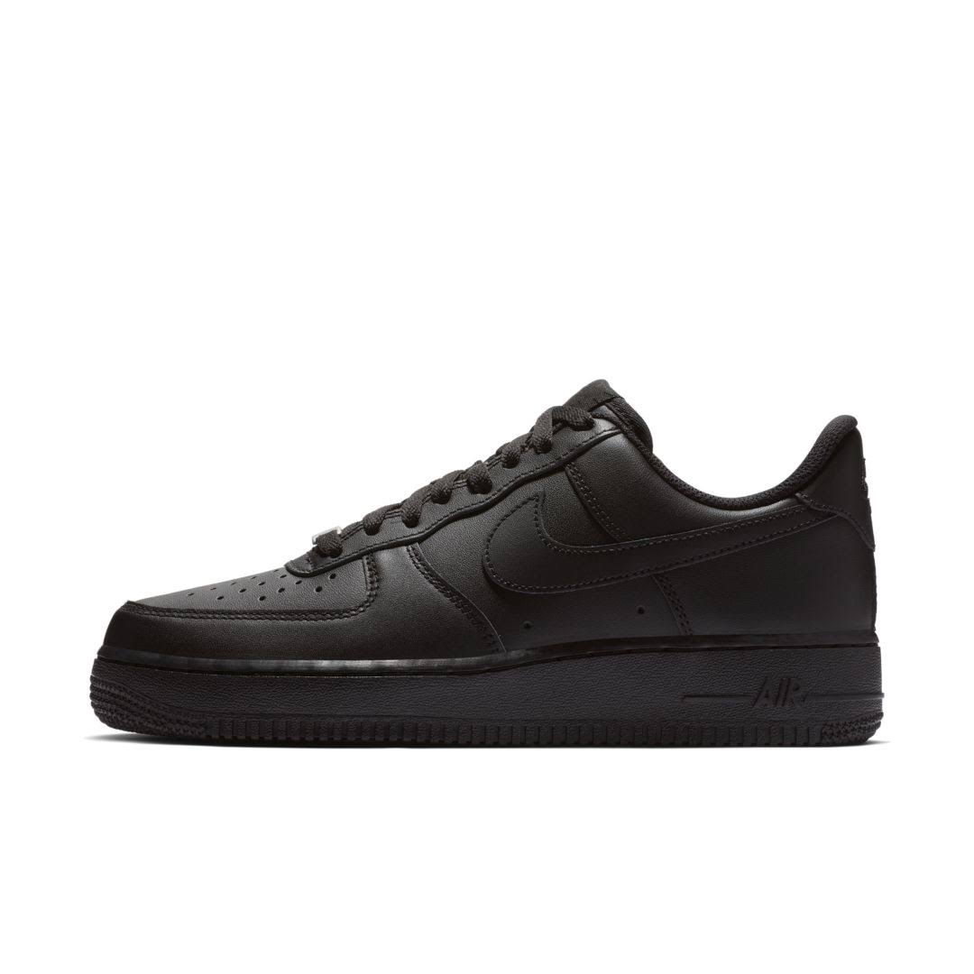 Nike Air Force 1 &07 Women's Shoes, 9, Black