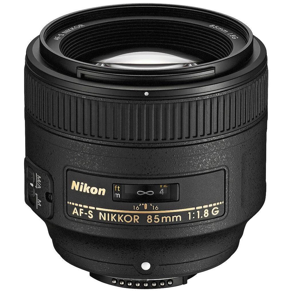 Nikon AF-S Nikkor 85mm f/1.8G Lens + 67mm Macro Lens Accessory Kit