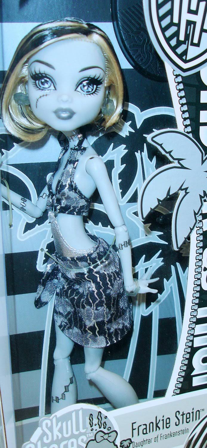 Monster High Skull Shores Frankie Stein Doll