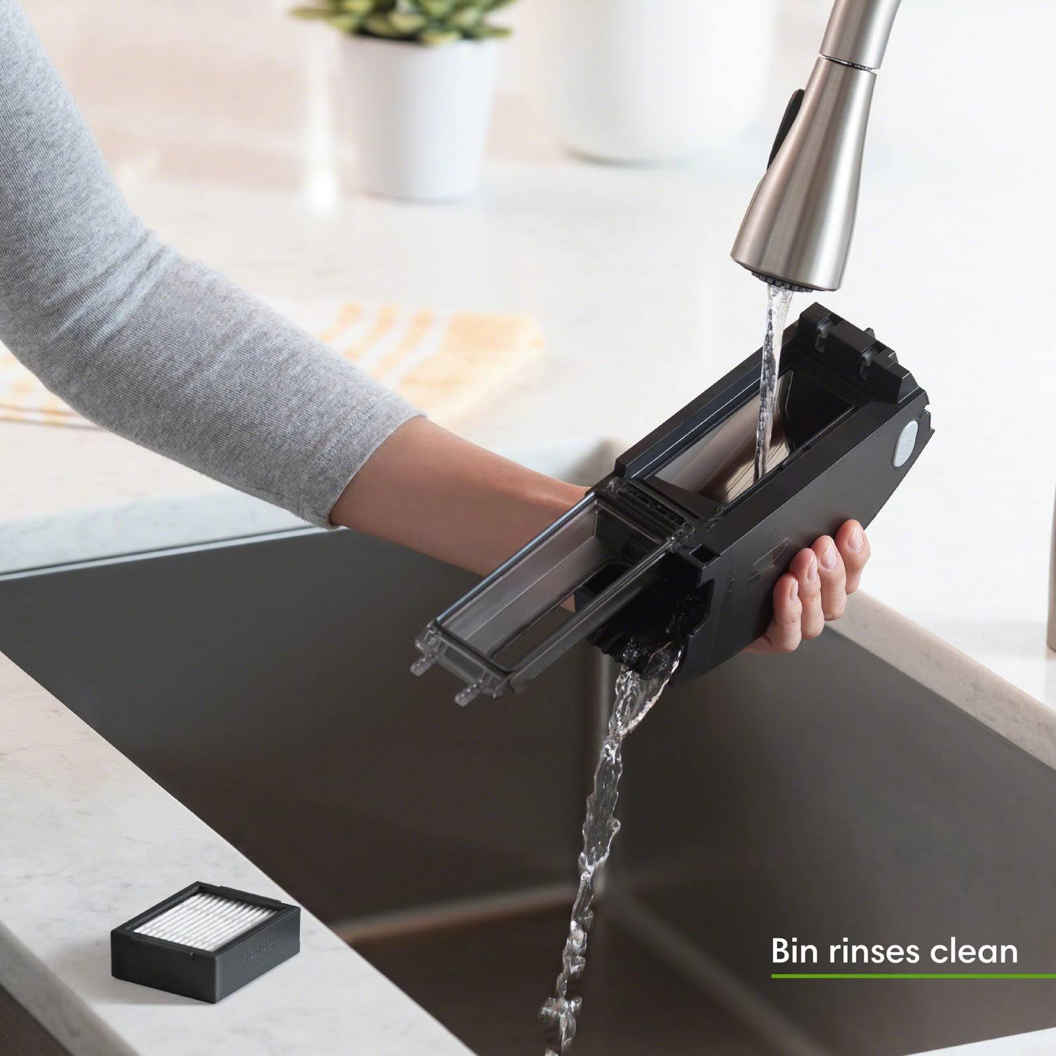 iRobot Roomba E6 Wi-Fi Connected Robot Vacuum