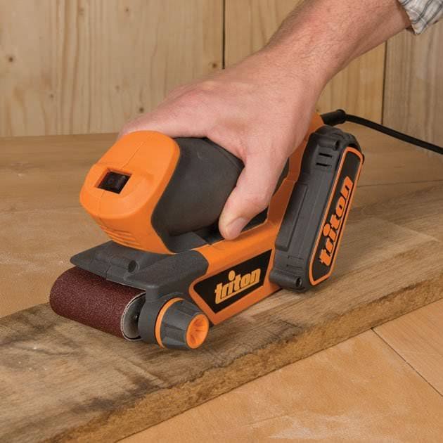 Triton TCMBS Palm Sander