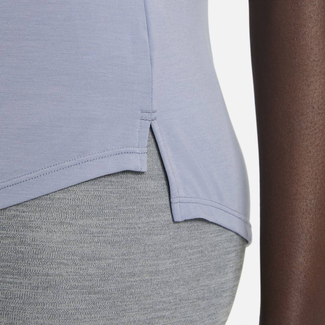 Nike Dri-Fit One Luxe Women's Standard Fit Short-Sleeve Top