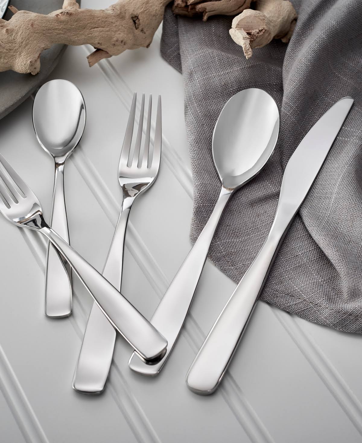 Hampton Forge 20 Piece Plateau Flatware Set